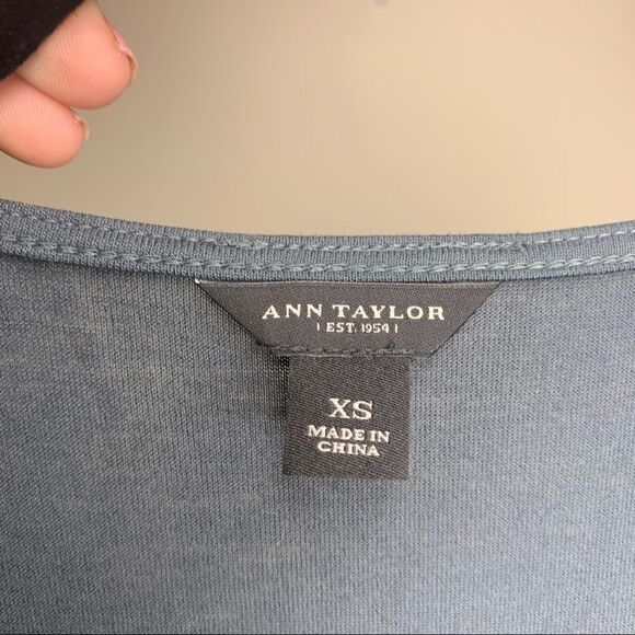 Ann Taylor xs green sleeveless blouse top B1 - Picture 6 of 10